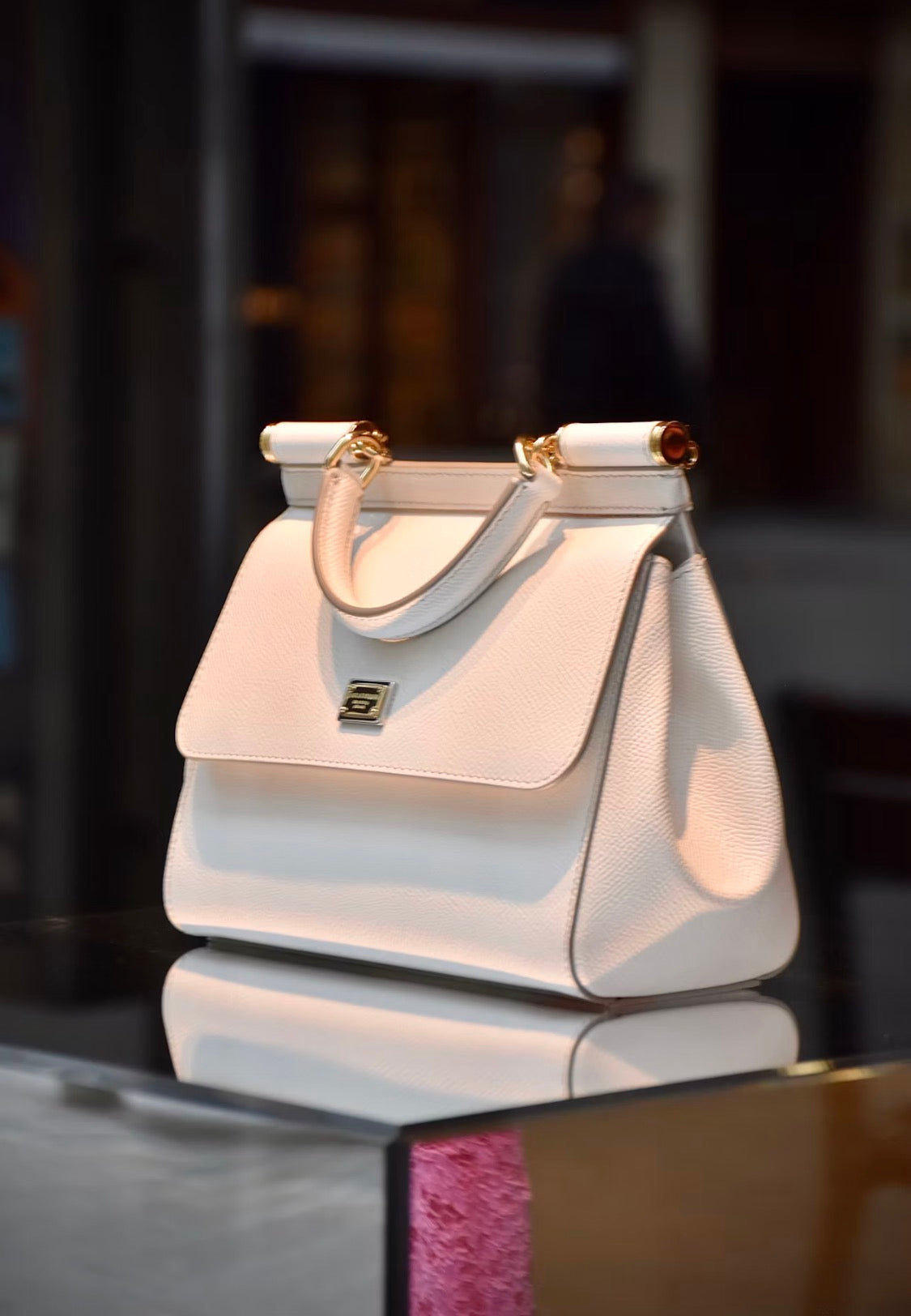 Hand bag